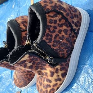 Women's platform ankle wedge boots sz 7.5